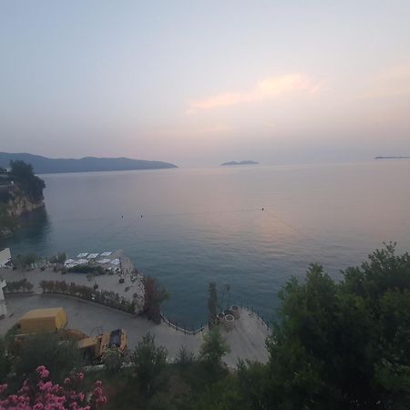 Darla Sea View Apartment Vlorë Eksteriør billede