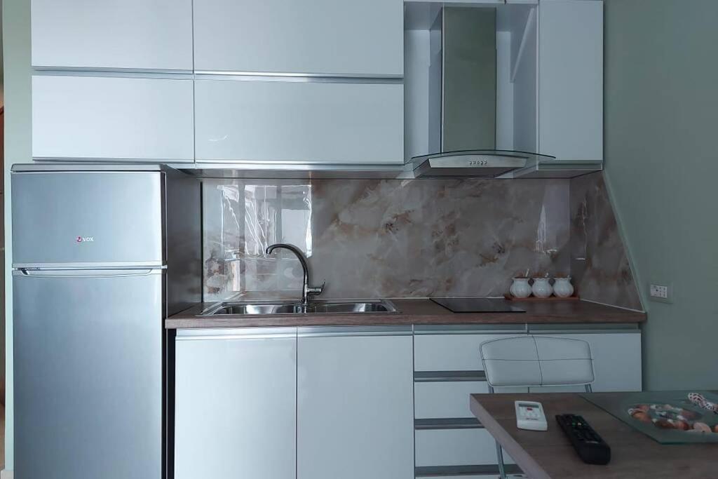 Darla Sea View Apartment Vlorë Eksteriør billede