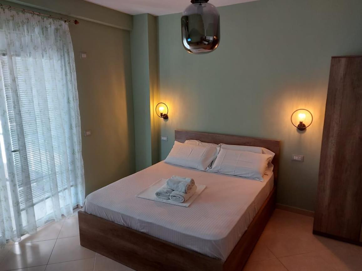 Darla Sea View Apartment Vlorë Eksteriør billede