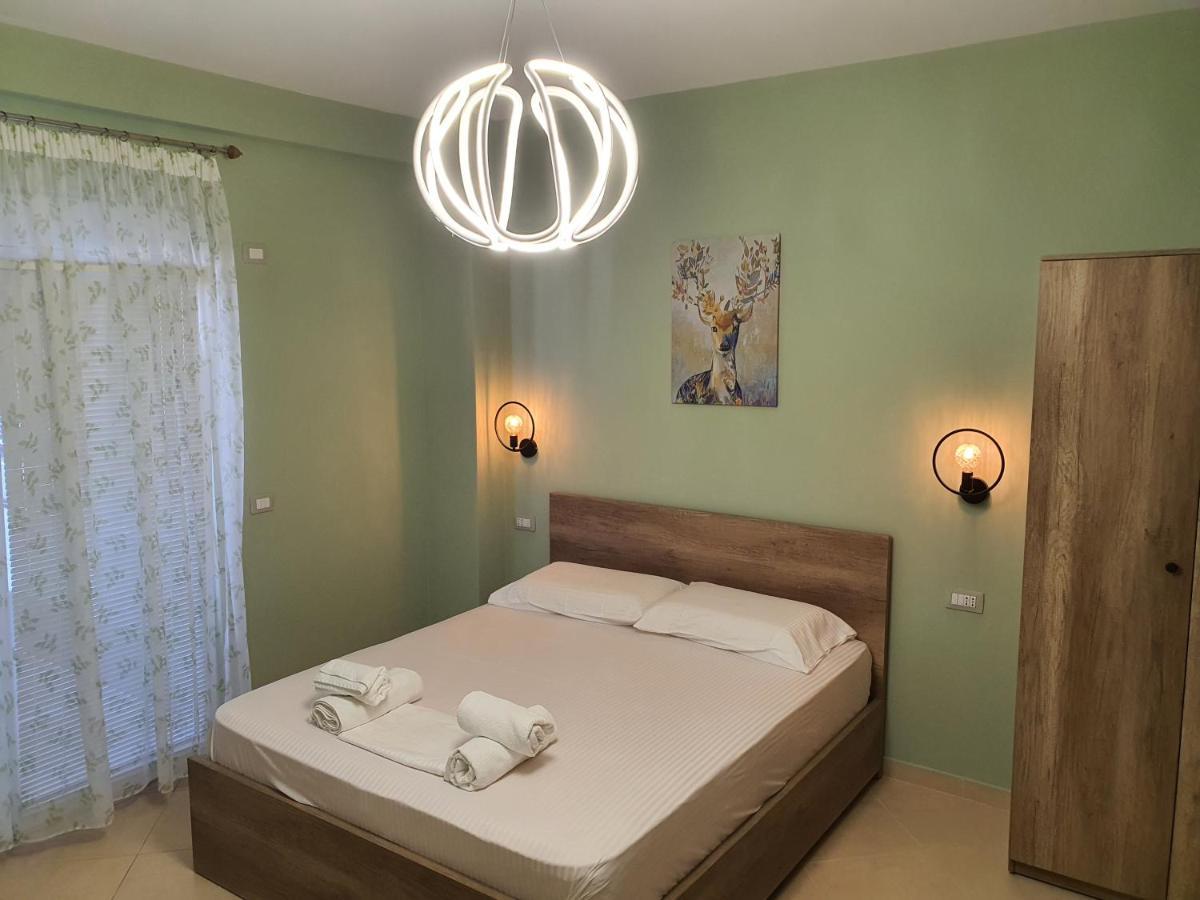 Darla Sea View Apartment Vlorë Eksteriør billede
