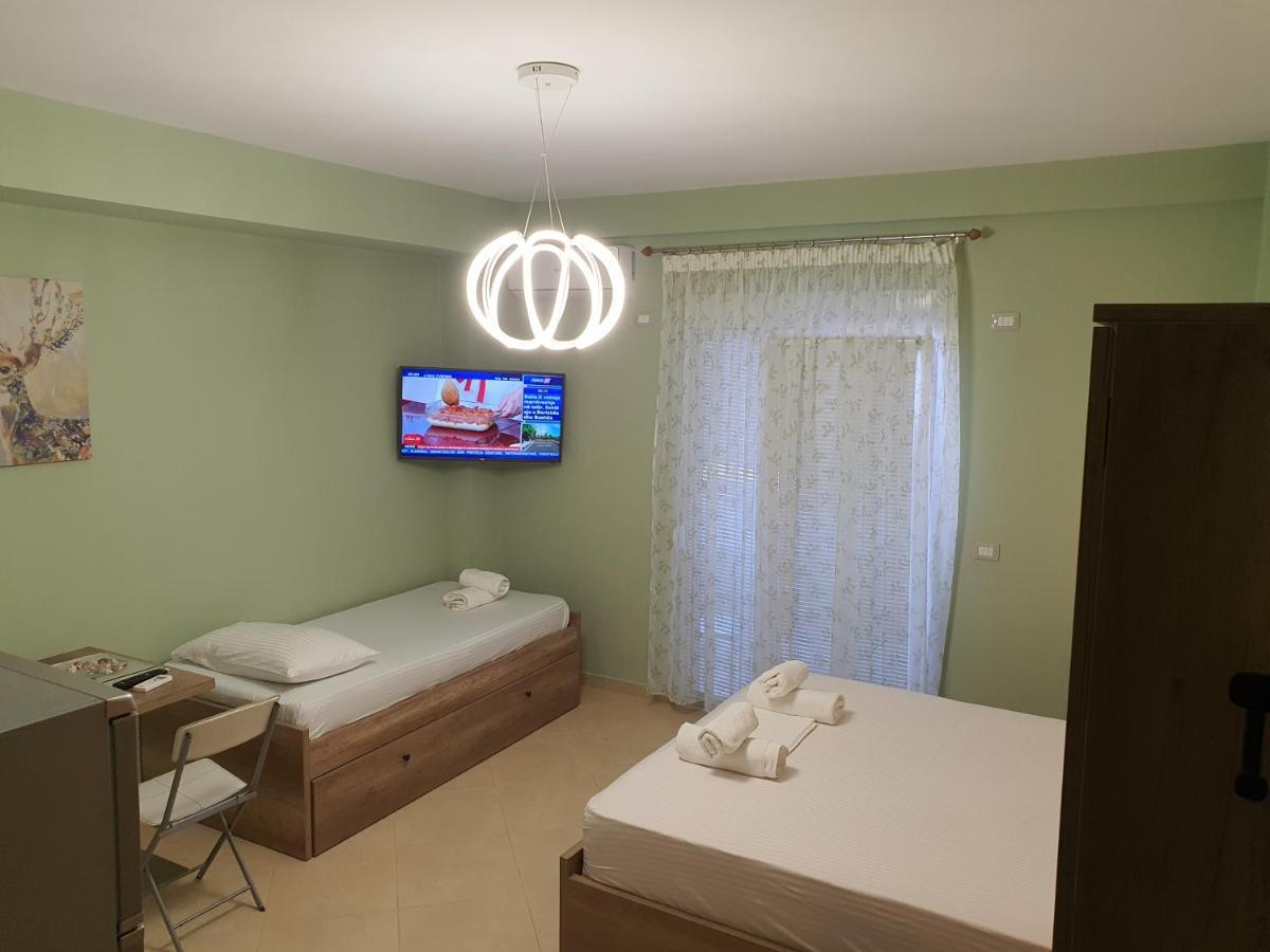 Darla Sea View Apartment Vlorë Eksteriør billede