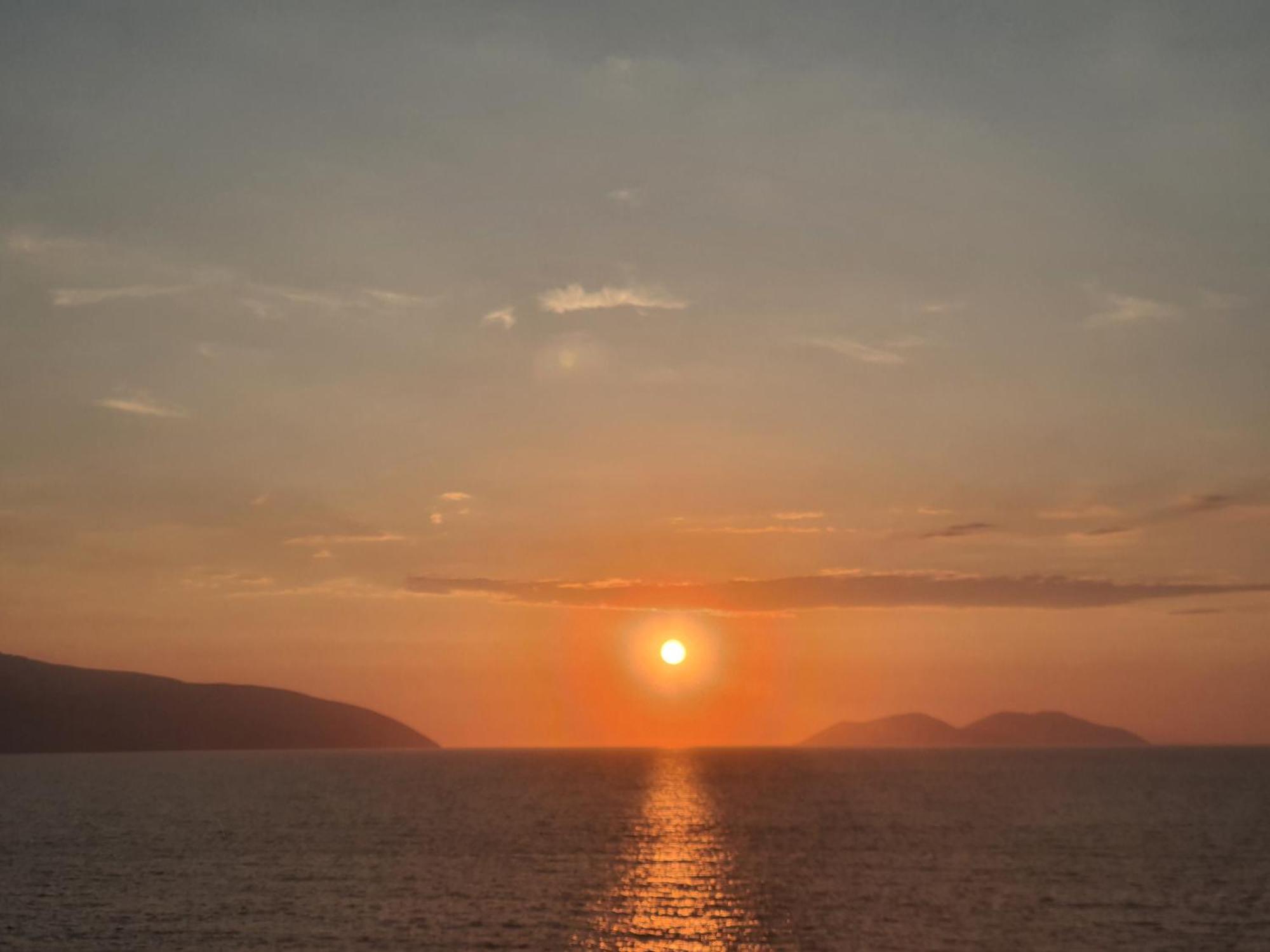 Darla Sea View Apartment Vlorë Eksteriør billede