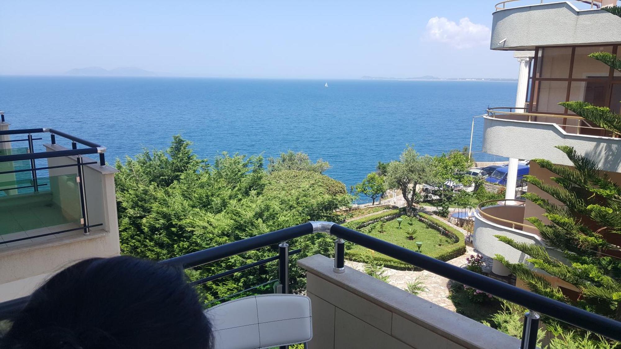 Darla Sea View Apartment Vlorë Eksteriør billede